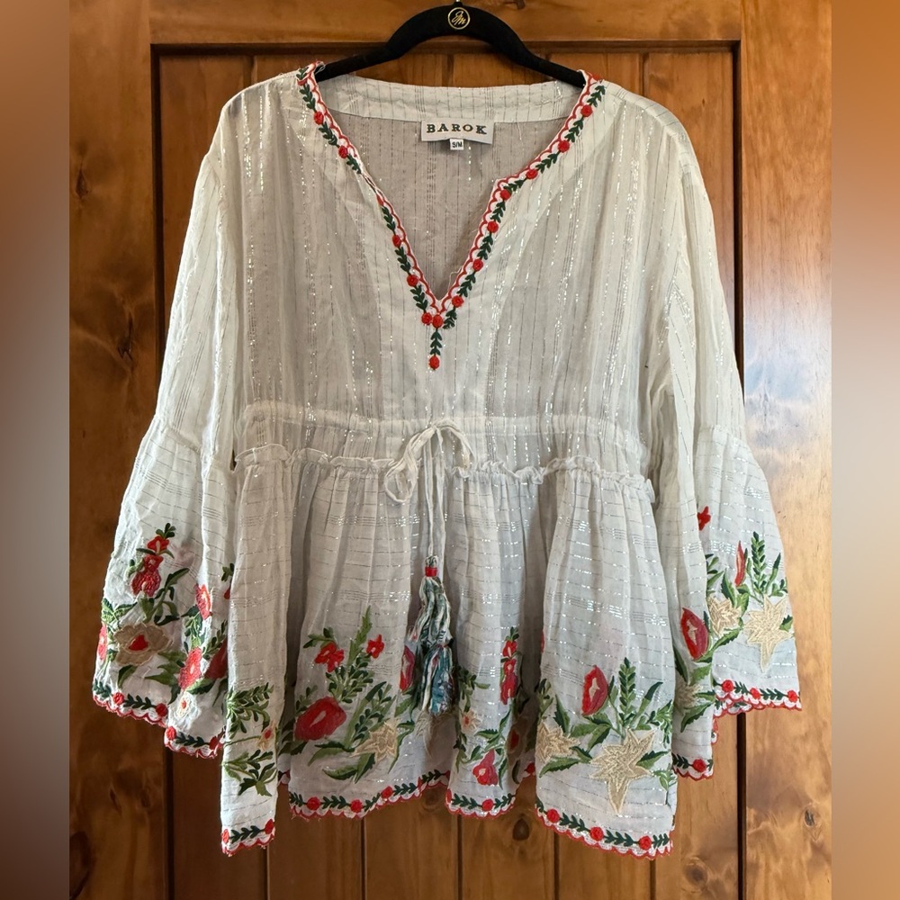 Barok Embroidered Tunic size S/M